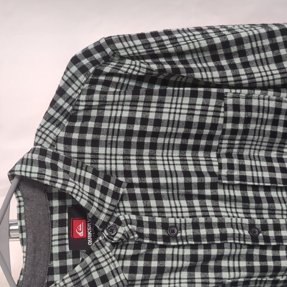 Men's L Quicksilver flannel button up